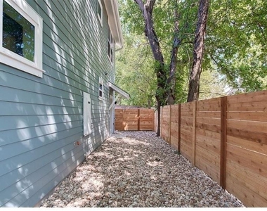 2821 Castro St - Photo Thumbnail 26