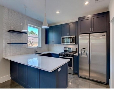 2821 Castro St - Photo Thumbnail 7
