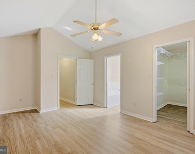 427 Lessin Drive - Photo Thumbnail 30