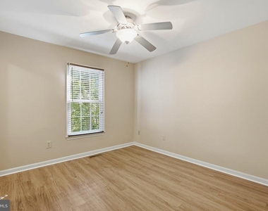 427 Lessin Drive - Photo Thumbnail 23
