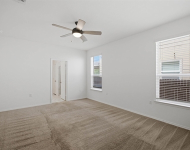 4605 Colmar Dr - Photo Thumbnail 5