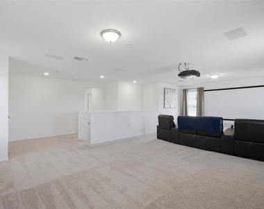 4605 Colmar Dr - Photo Thumbnail 19