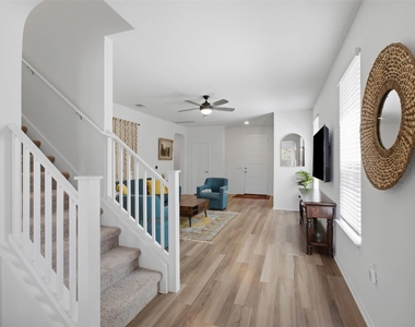 4605 Colmar Dr - Photo Thumbnail 12