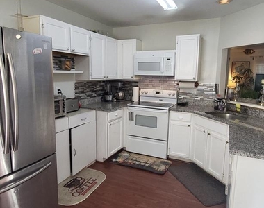 139 Gentlebrook Road - Photo Thumbnail 3