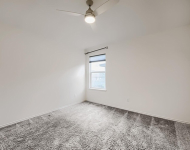 14220 James Buchanan St - Photo Thumbnail 11