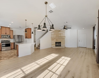14220 James Buchanan St - Photo Thumbnail 10