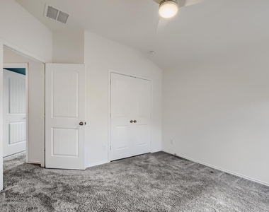 14220 James Buchanan St - Photo Thumbnail 12
