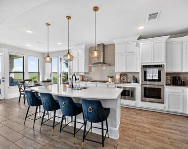 2518 Sunset Vista Cir - Photo Thumbnail 10