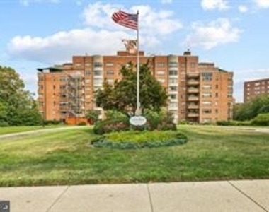 3601 Greenway Green - Photo Thumbnail 2