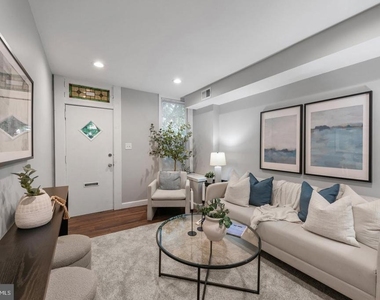 607 S Durham Street - Photo Thumbnail 2