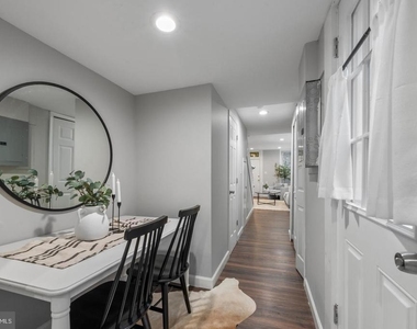 607 S Durham Street - Photo Thumbnail 8