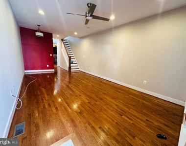 429 E Lanvale Street E - Photo Thumbnail 1