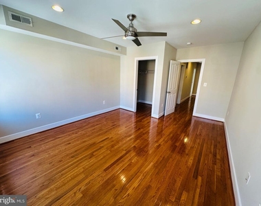 429 E Lanvale Street E - Photo Thumbnail 12