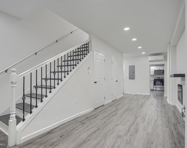 3435 Hickory Avenue - Photo Thumbnail 4