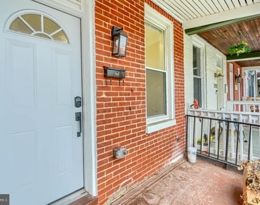 3435 Hickory Avenue - Photo Thumbnail 2