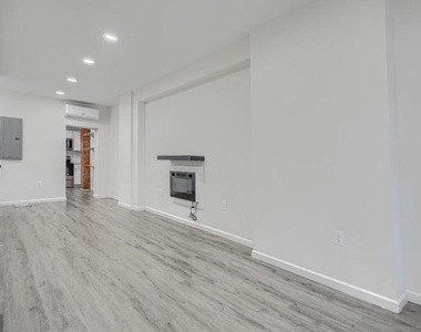 3435 Hickory Avenue - Photo Thumbnail 3