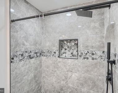 3435 Hickory Avenue - Photo Thumbnail 20