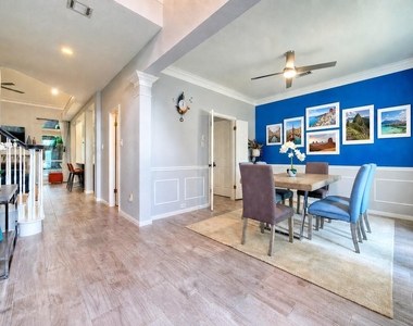 3002 Barton Point Cir - Photo Thumbnail 4