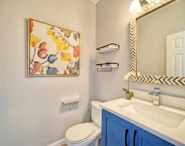 3002 Barton Point Cir - Photo Thumbnail 22