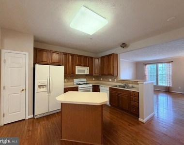 2805 Settlers View Drive - Photo Thumbnail 9