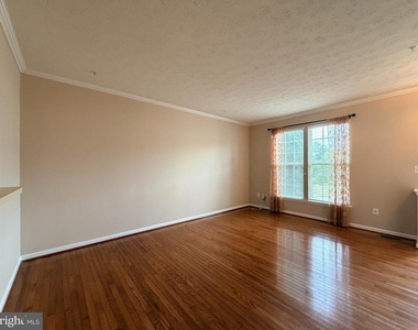 2805 Settlers View Drive - Photo Thumbnail 1