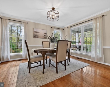 928 Waterview Drive - Photo Thumbnail 12