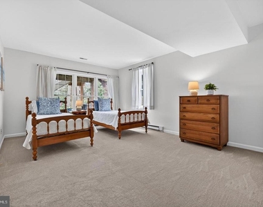 928 Waterview Drive - Photo Thumbnail 26