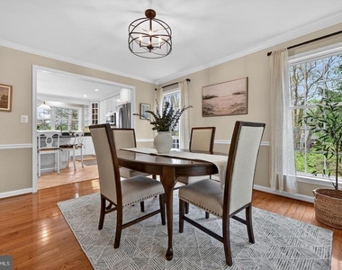 928 Waterview Drive - Photo Thumbnail 13