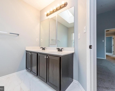 1339 Hill Born Drive - Photo Thumbnail 31