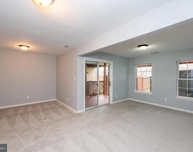 1339 Hill Born Drive - Photo Thumbnail 7