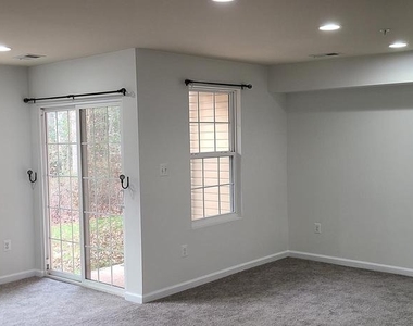 7538 Stonehouse Run Drive - Photo Thumbnail 32