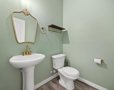 441 Fieldwood Dr - Photo Thumbnail 10