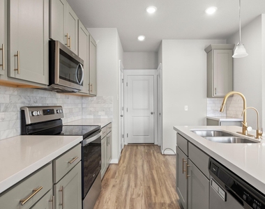 441 Fieldwood Dr - Photo Thumbnail 9