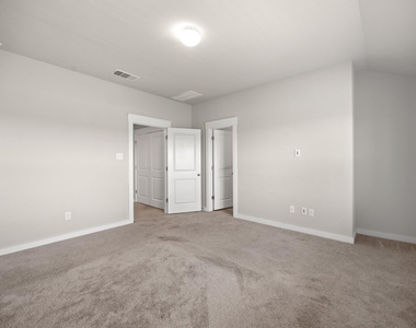 441 Fieldwood Dr - Photo Thumbnail 16