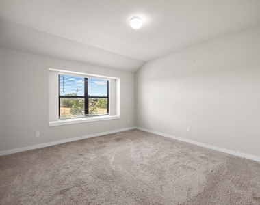 441 Fieldwood Dr - Photo Thumbnail 15