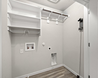 441 Fieldwood Dr - Photo Thumbnail 14