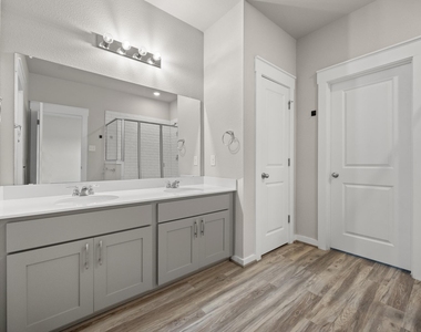 441 Fieldwood Dr - Photo Thumbnail 17