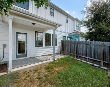 441 Fieldwood Dr - Photo Thumbnail 25
