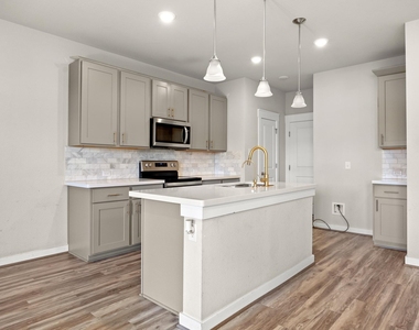441 Fieldwood Dr - Photo Thumbnail 6