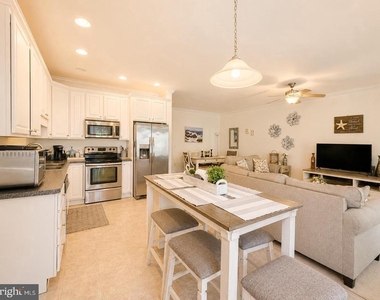 38404 Grand Avenue - Photo Thumbnail 7
