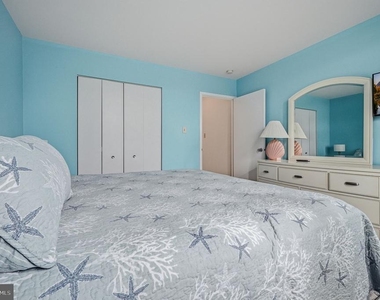 1 Virginia Avenue - Photo Thumbnail 12