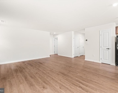 38551 Winterberry Drive - Photo Thumbnail 5