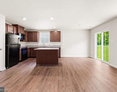 38551 Winterberry Drive - Photo Thumbnail 6