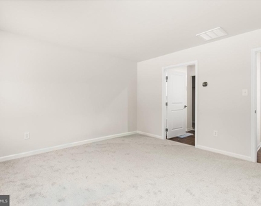 38551 Winterberry Drive - Photo Thumbnail 9