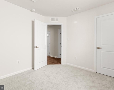 38551 Winterberry Drive - Photo Thumbnail 18