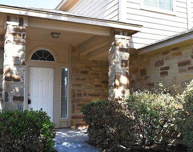 13516 Richard Nixon St - Photo Thumbnail 1
