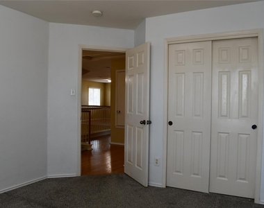 13516 Richard Nixon St - Photo Thumbnail 15