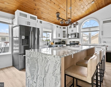 35205 Hassell Avenue - Photo Thumbnail 24