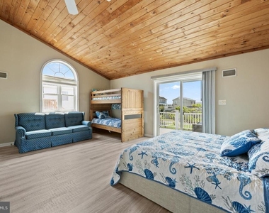35205 Hassell Avenue - Photo Thumbnail 37