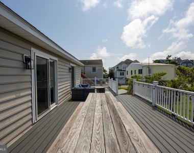 35205 Hassell Avenue - Photo Thumbnail 15